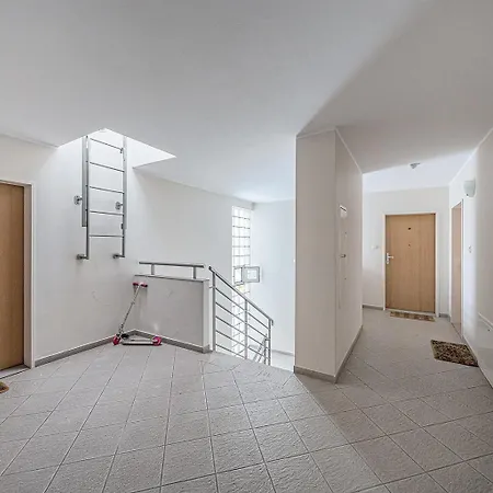 Citystay Reja Apartament Z Parkingiem Apartmán *