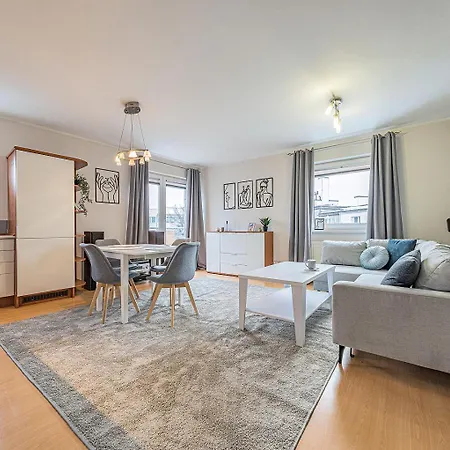 Citystay Reja Apartament Z Parkingiem *